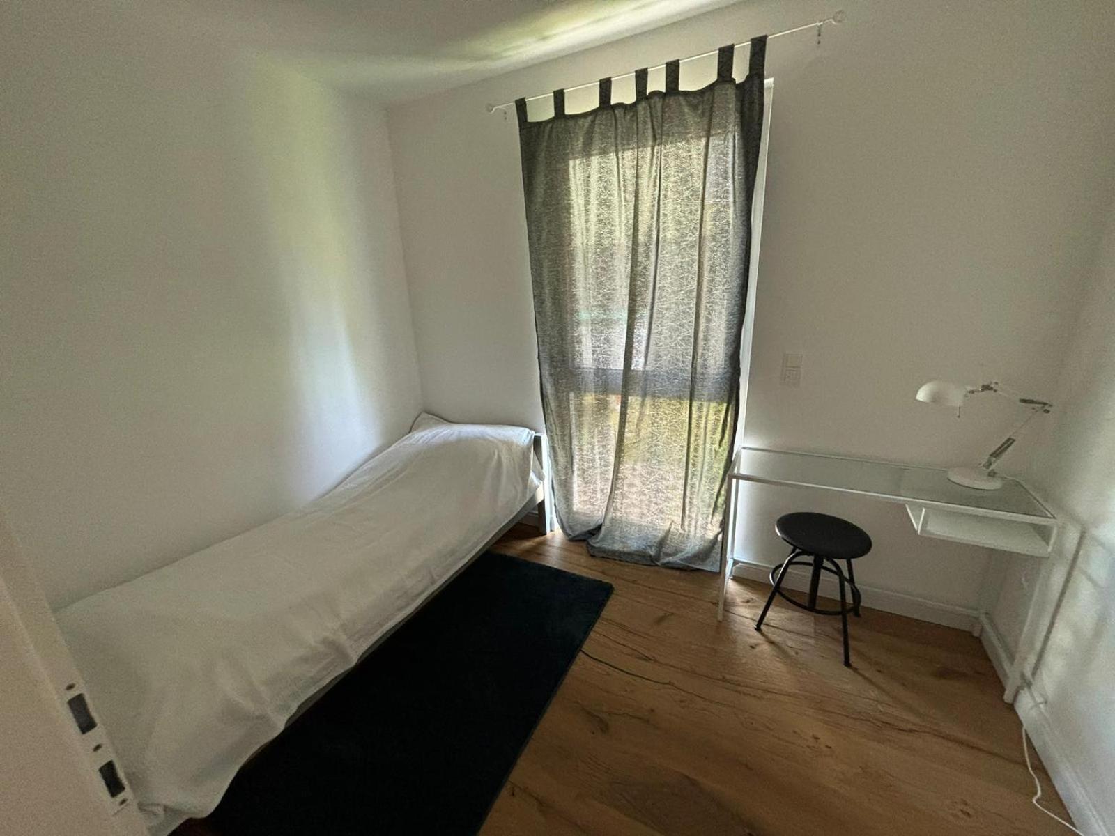 Aparthotel Infinity Виена Екстериор снимка