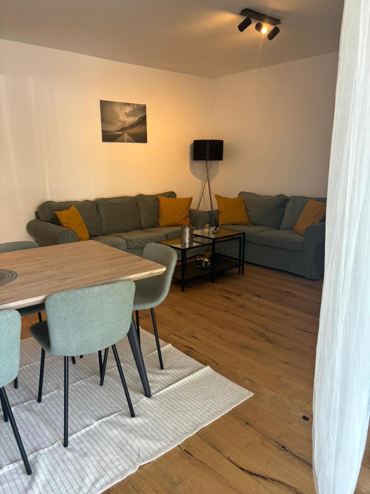 Aparthotel Infinity Виена Екстериор снимка