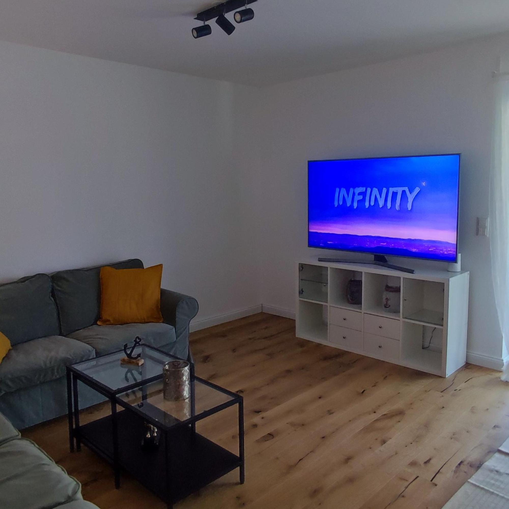 Aparthotel Infinity Виена Екстериор снимка