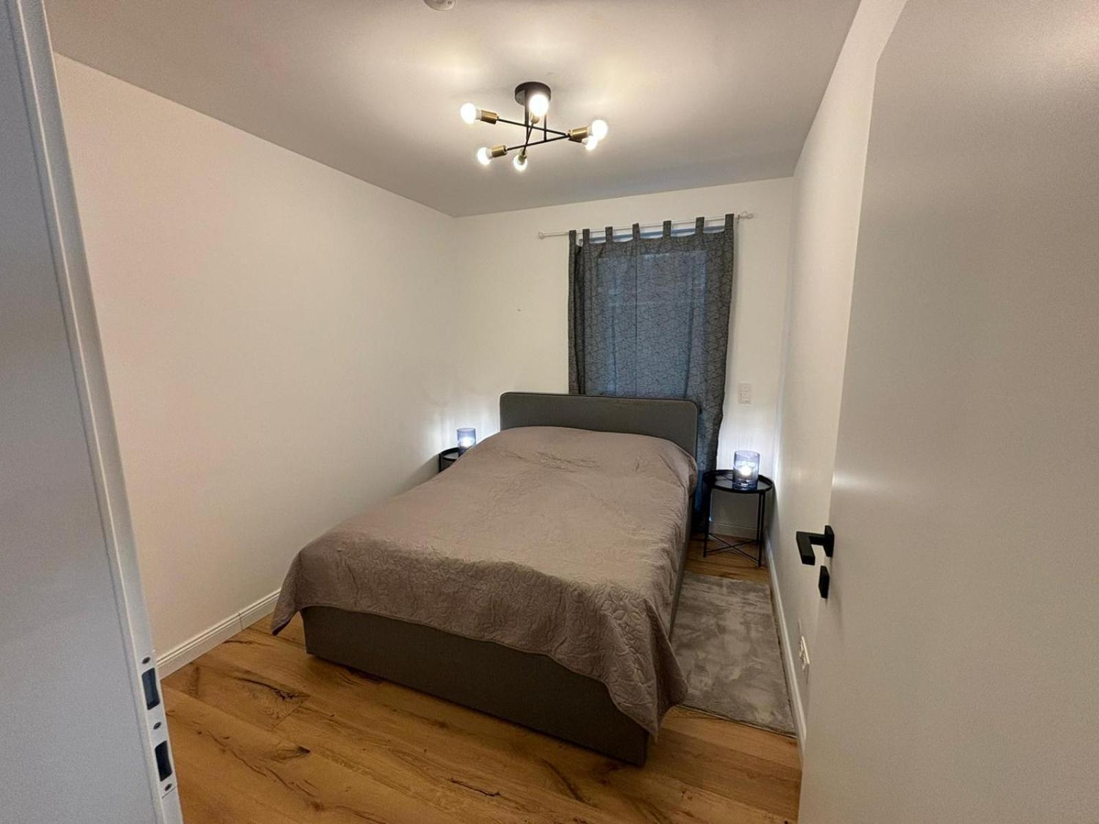 Aparthotel Infinity Виена Екстериор снимка