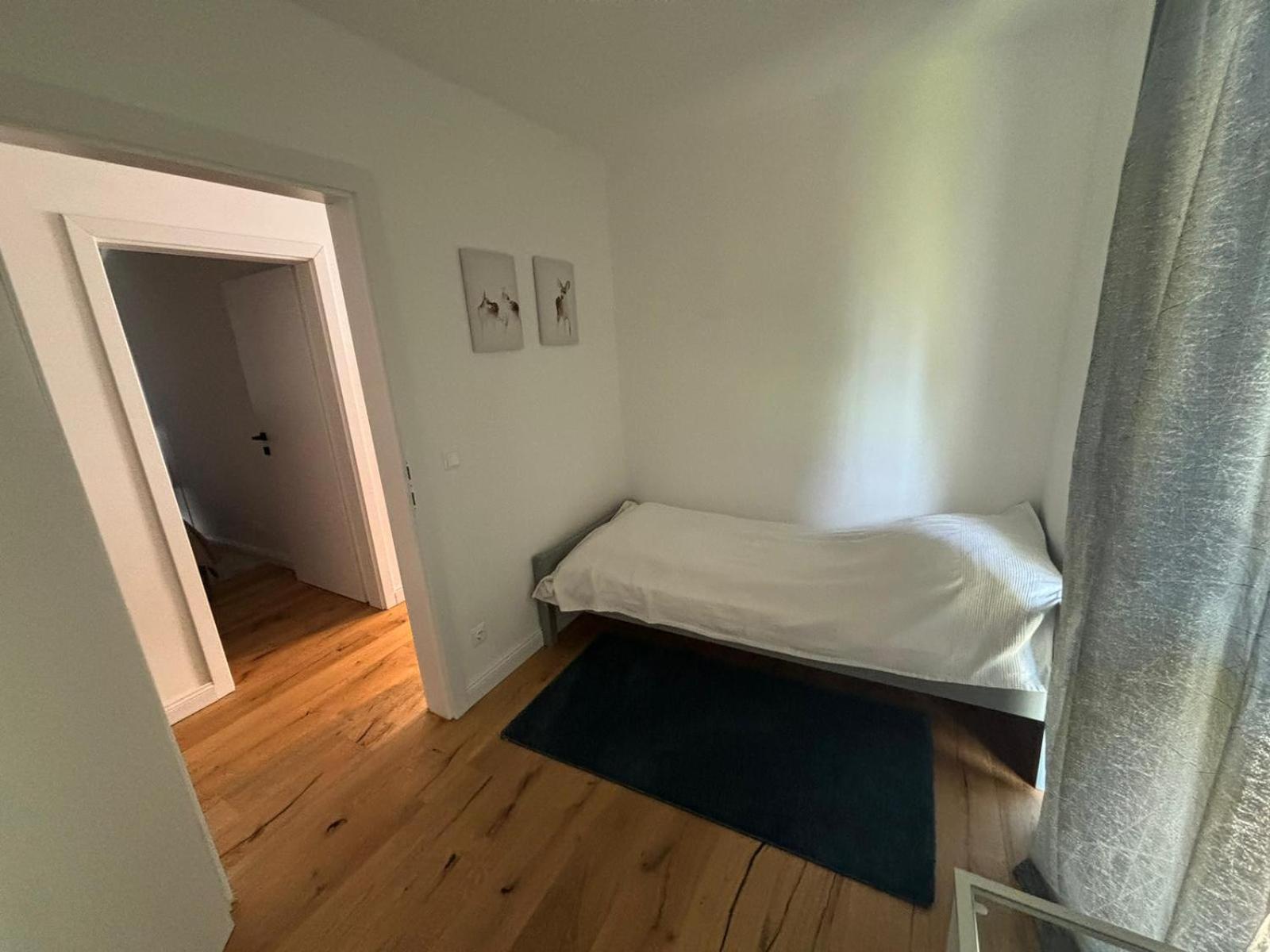 Aparthotel Infinity Виена Екстериор снимка