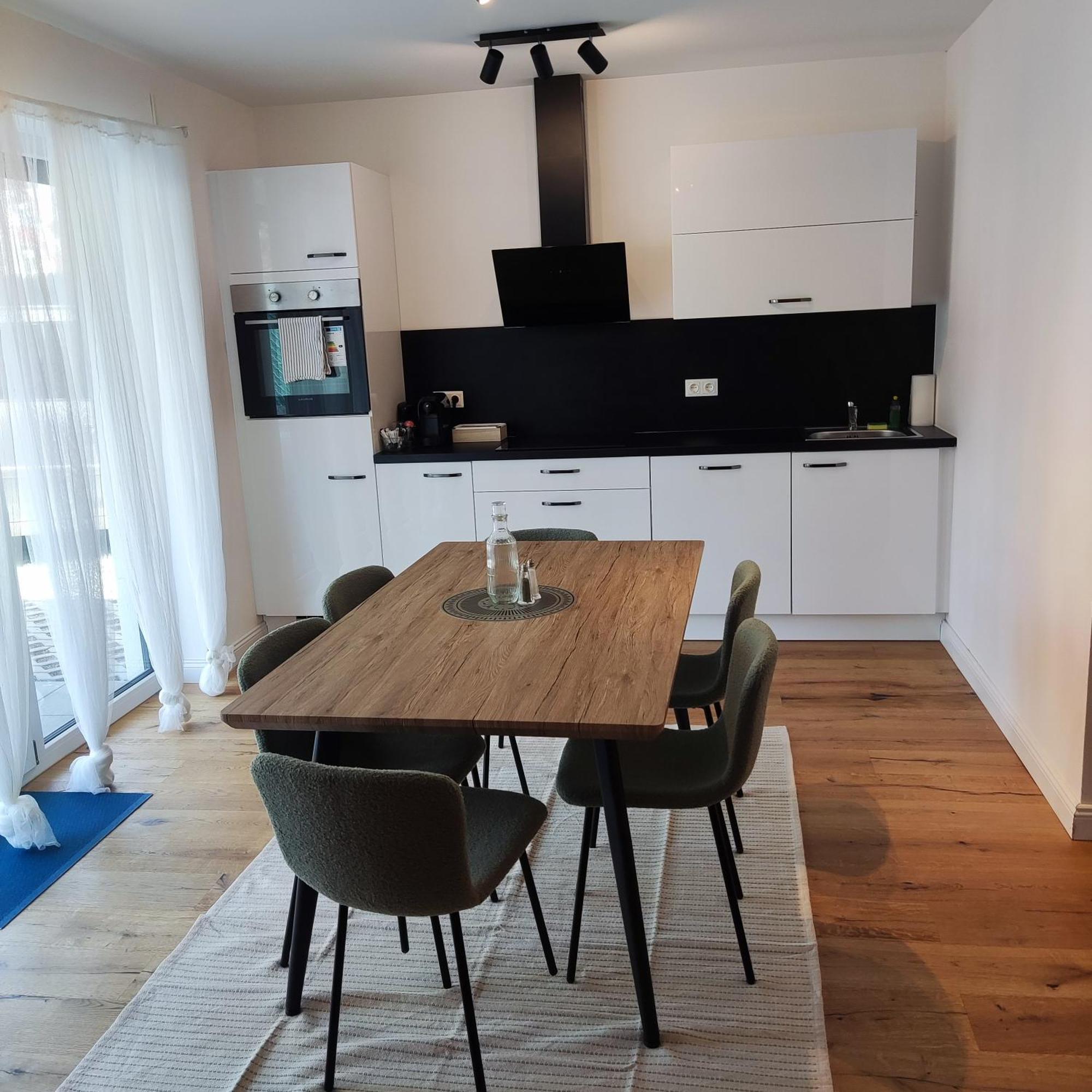 Aparthotel Infinity Виена Екстериор снимка